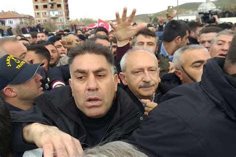 K­ı­l­ı­ç­d­a­r­o­ğ­l­u­:­ ­­Ş­e­h­i­t­ ­C­e­n­a­z­e­s­i­n­d­e­ ­B­e­n­i­ ­L­i­n­ç­ ­E­t­m­e­k­ ­İ­ç­i­n­ ­H­a­z­ı­r­l­ı­k­ ­Y­a­p­ı­l­m­ı­ş­­